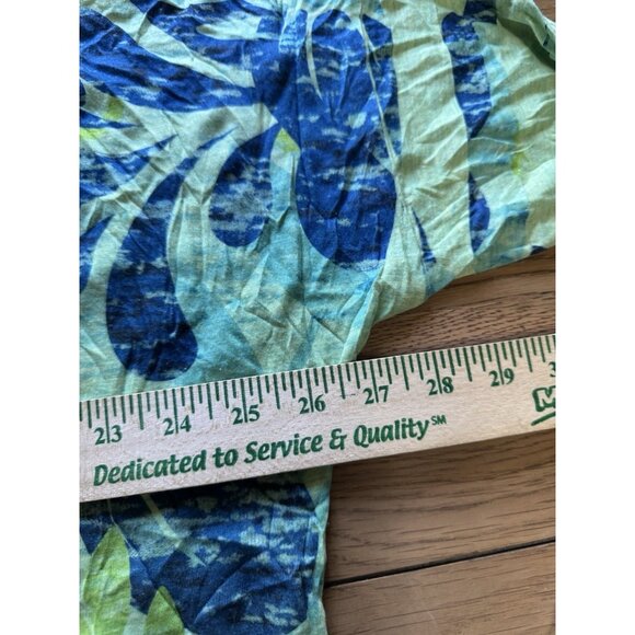 Jess & Jane Shirt Women Size Medium Asymmetrical Green Floral Lightweight Beach - Picture 5 of 7
